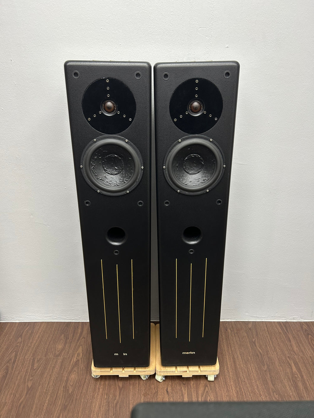 Merlin Music System VSM-MMi Floorstanding Speakers