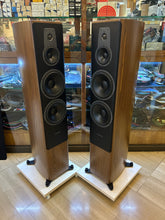 Load image into Gallery viewer, Dynaudio Contour 60 Floorstanding Speakers
