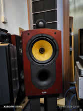 Load image into Gallery viewer, B&amp;W Nautilus 805 speakers
