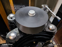 Load image into Gallery viewer, Gold Note Bellagio Reference Turntable with SME Series IV Tonearm
