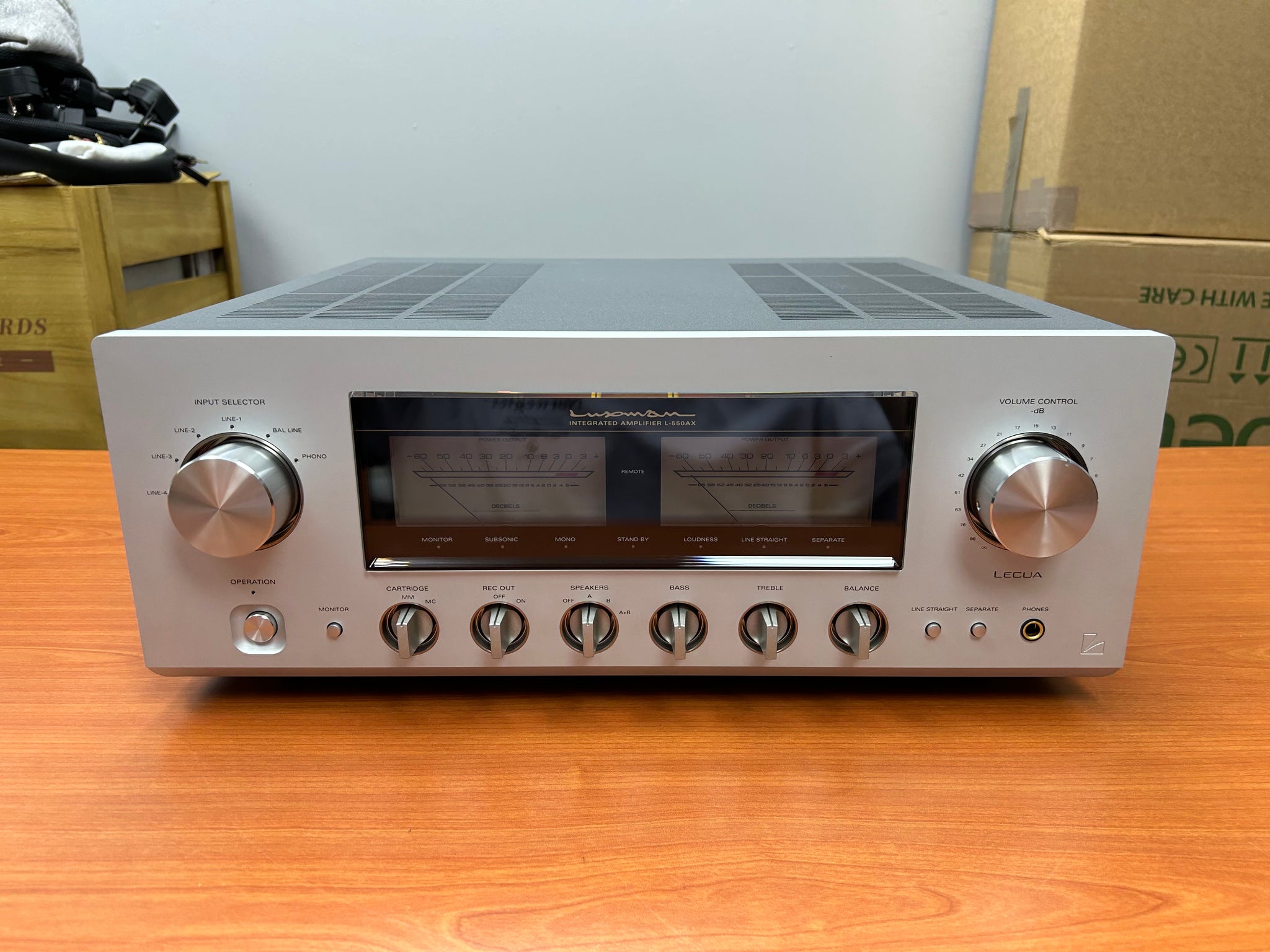 Luxman L-550AX Integrated Amplifier – CK Audio Singapore