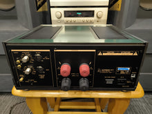 Load image into Gallery viewer, Luxman M7f Power Amplifier
